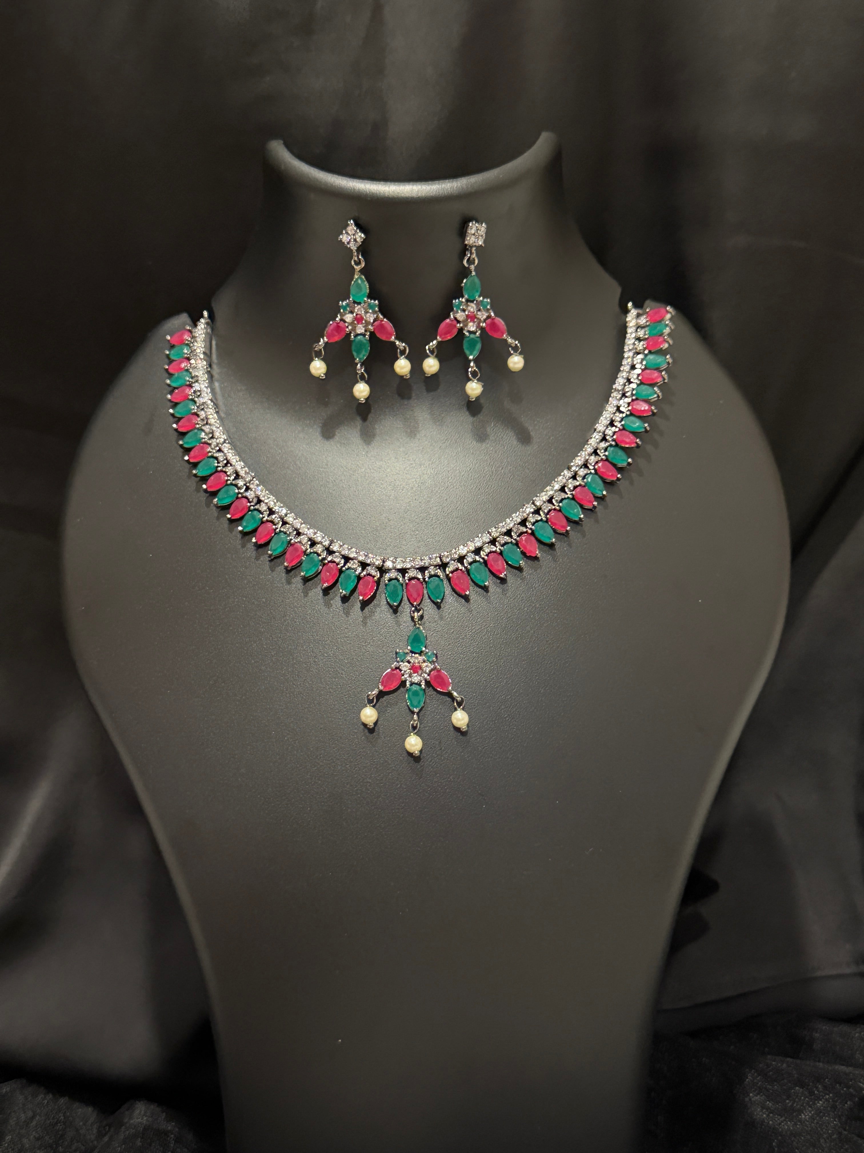 Teardrop Stone Choker Necklace Set with Pearl Drops