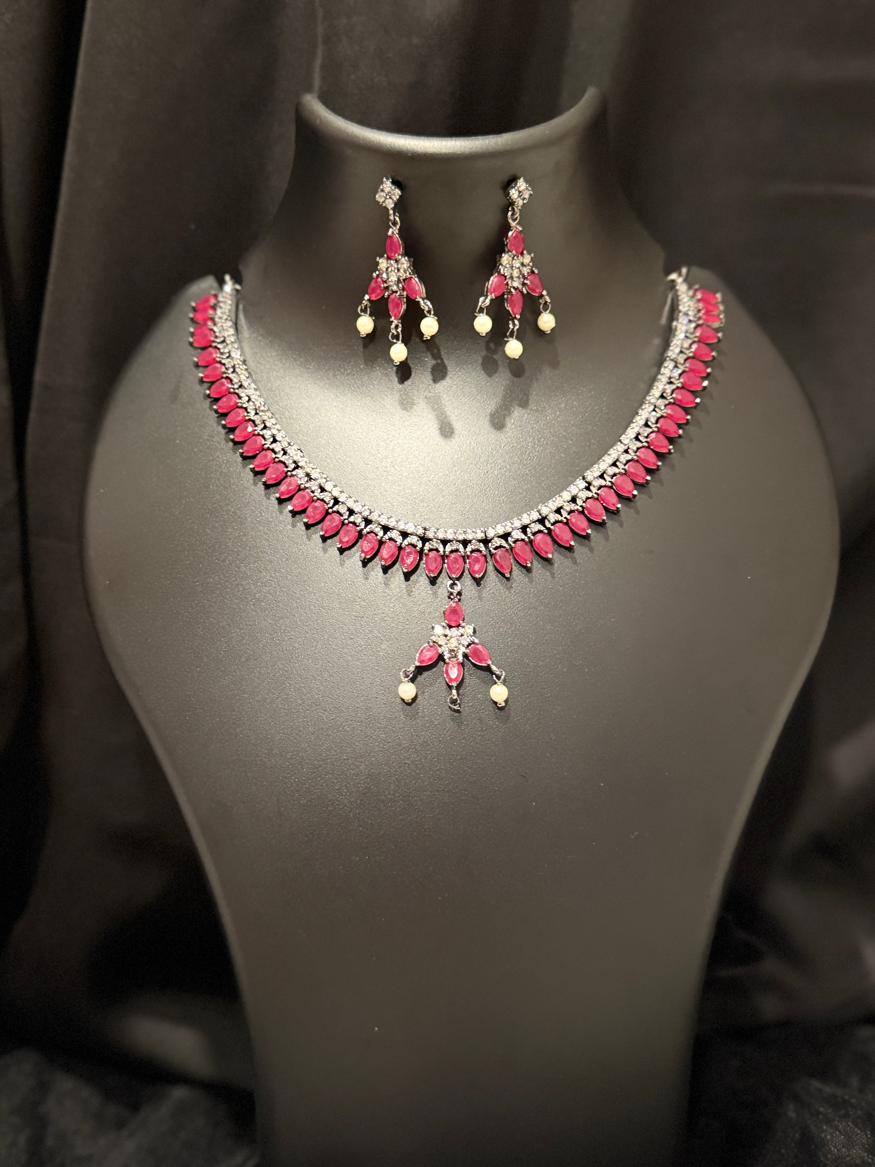 Teardrop Stone Choker Necklace Set with Pearl Drops